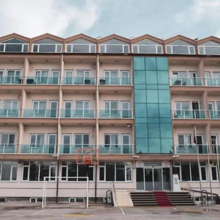 Blue Hotel